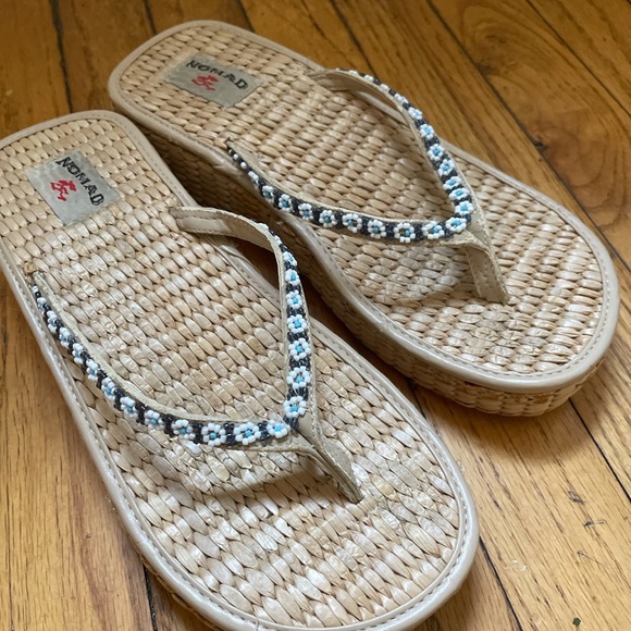 Vintage Y2K Nomad Floral Daisy Beaded Platform Jute Flip Flop Sandals Wedge 7 - Picture 2 of 4